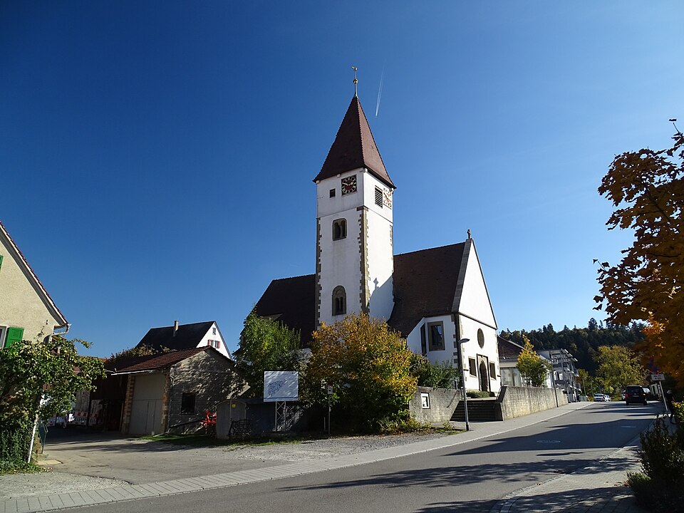 Terrassendach-Fachbetriebe in Nufringen: Pelagiuskirche – Foto: Giftzwerg 88 Terrassendach-Fachbetriebe in Nufringen: Pelagiuskirche