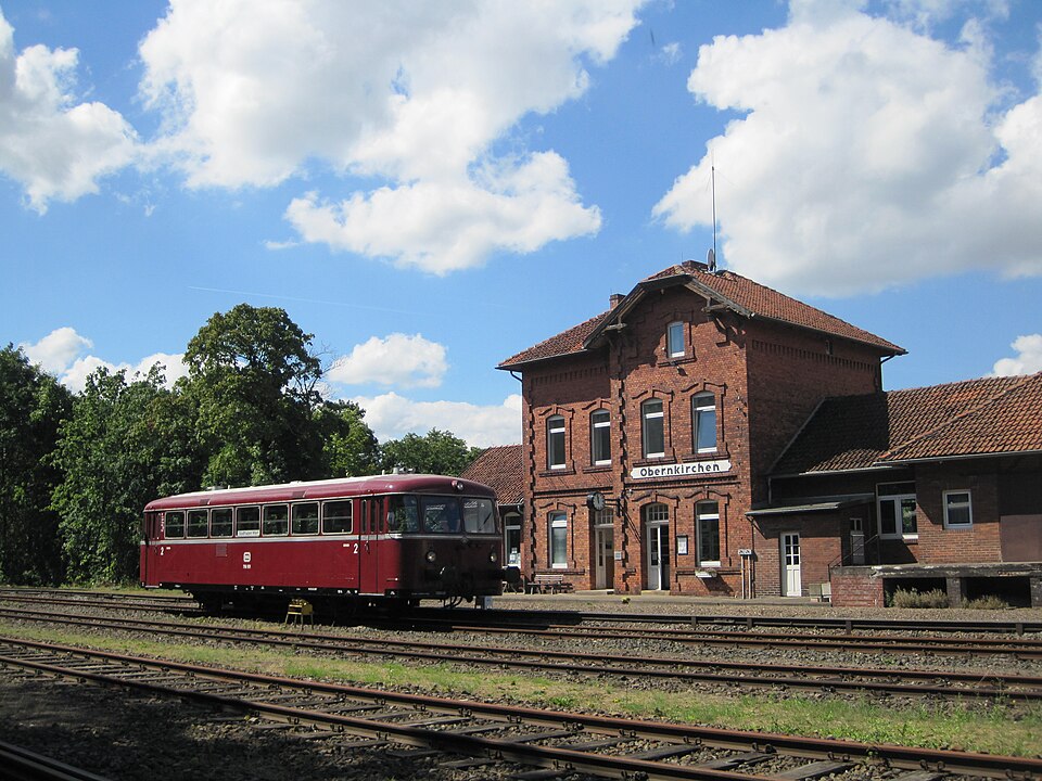 Terrassendach-Fachbetriebe in Obernkirchen: Bahnhof – Foto: Stefan Flöper Terrassendach-Fachbetriebe in Obernkirchen: Bahnhof