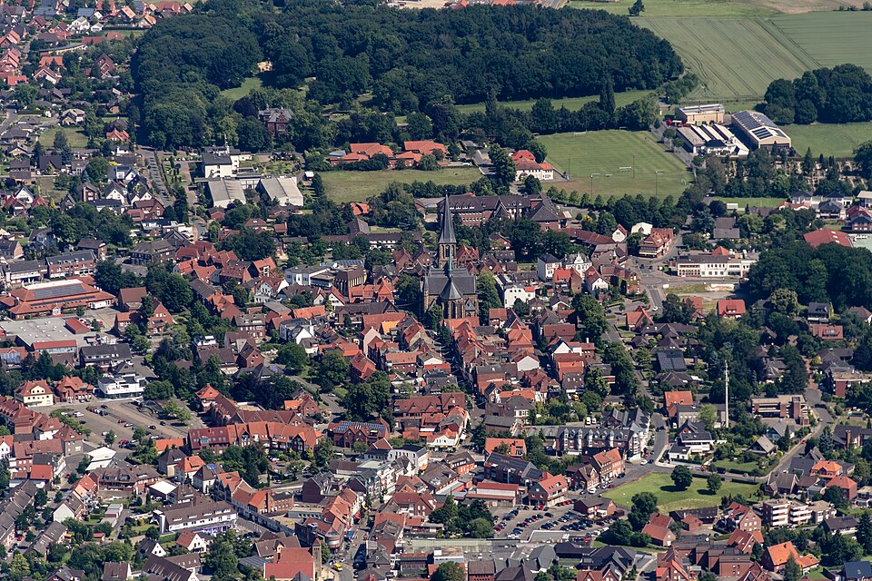 Terrassendach-Fachbetriebe in Ochtrup: St.-Lamberti-Kirche – Foto: Dietmar Rabich Terrassendach-Fachbetriebe in Ochtrup: St.-Lamberti-Kirche