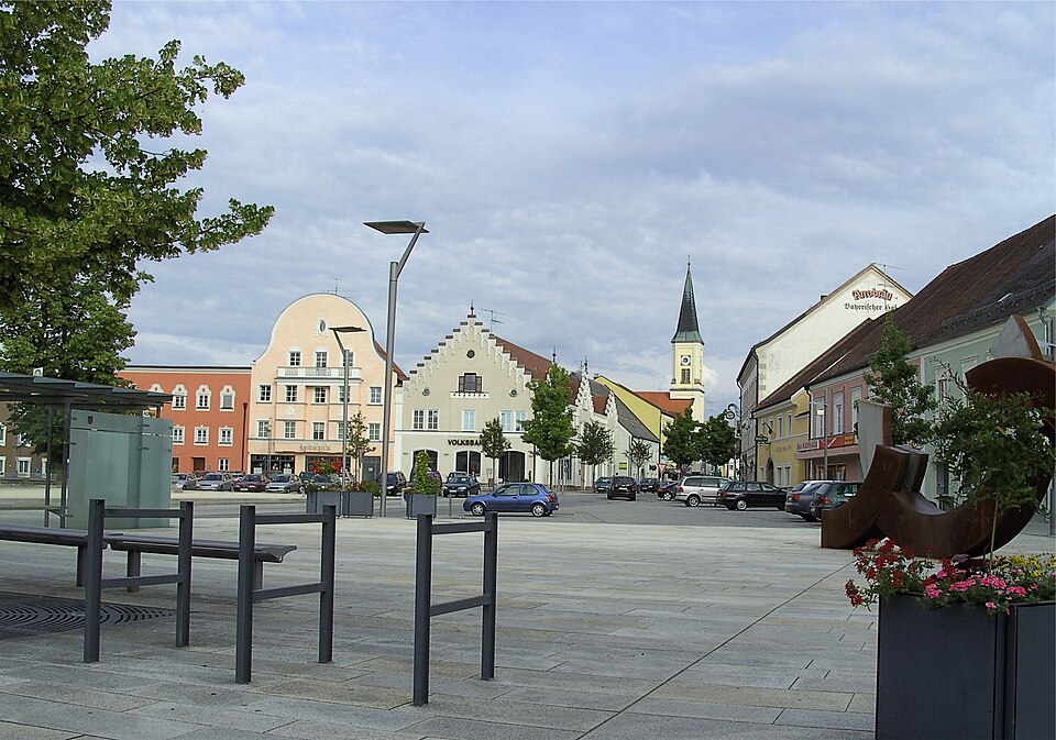 Terrassendach-Fachbetriebe in Osterhofen: Marktplatz – Foto: High Contrast Terrassendach-Fachbetriebe in Osterhofen: Marktplatz