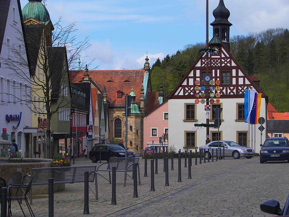 Terrassendach-Fachbetriebe in Pegnitz: Marktplatz – Foto: Benreis Terrassendach-Fachbetriebe in Pegnitz: Marktplatz