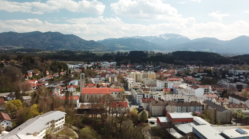 Terrassendach-Fachbetriebe in Penzberg: Stadtansicht – Foto: Dragemi Terrassendach-Fachbetriebe in Penzberg: Stadtansicht