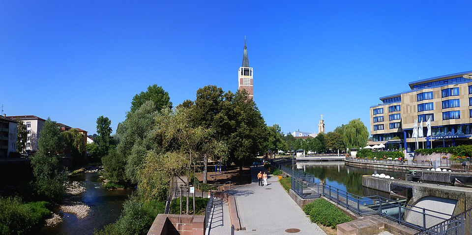 Terrassendach-Fachbetriebe in Pforzheim: Panorama Nagold, Stadtkirche – Foto: Paralacre Terrassendach-Fachbetriebe in Pforzheim: Panorama Nagold, Stadtkirche