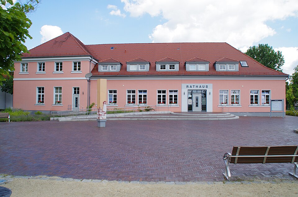 Terrassendach-Fachbetriebe in Premnitz: Rathaus – Foto: Clemensfranz Terrassendach-Fachbetriebe in Premnitz: Rathaus