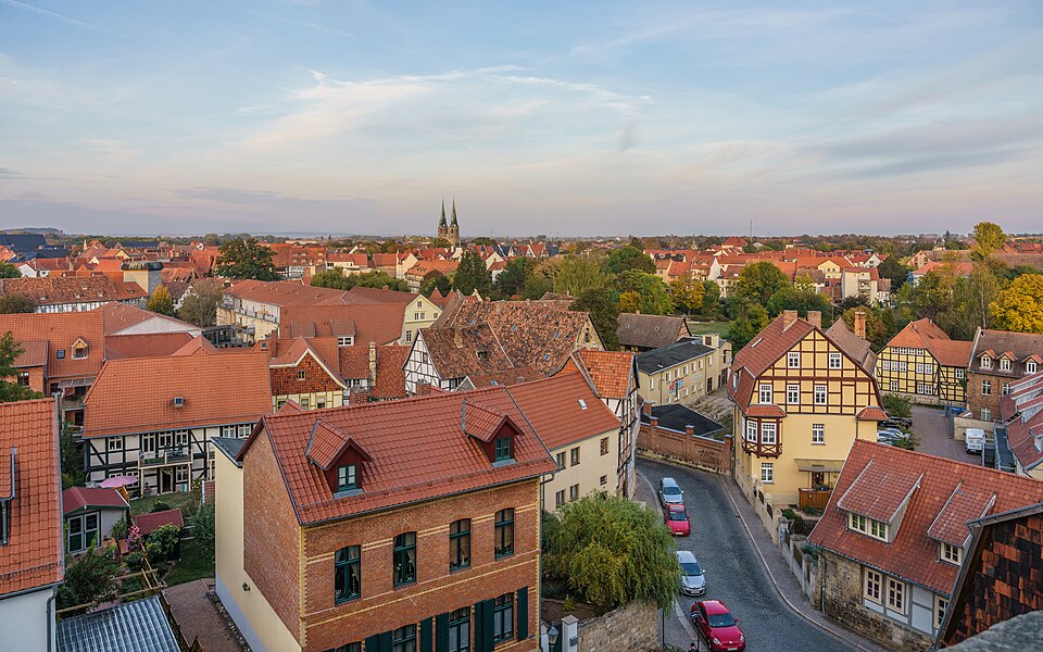 Terrassendach-Fachbetriebe in Quedlinburg: Lange Gasse from Schlossberg – Foto: A.Savin Terrassendach-Fachbetriebe in Quedlinburg: Lange Gasse from Schlossberg