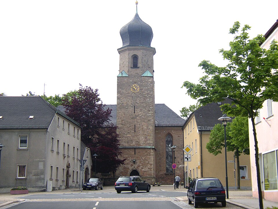 Terrassendach-Fachbetriebe in Rehau: Pfarrkirche – Foto: me Terrassendach-Fachbetriebe in Rehau: Pfarrkirche