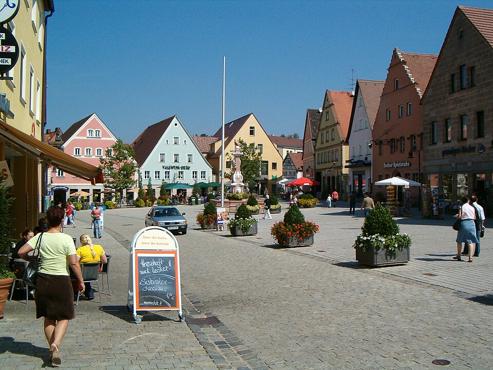 Terrassendach-Fachbetriebe in Roth: Marktplatz – Foto: GZoST Terrassendach-Fachbetriebe in Roth: Marktplatz
