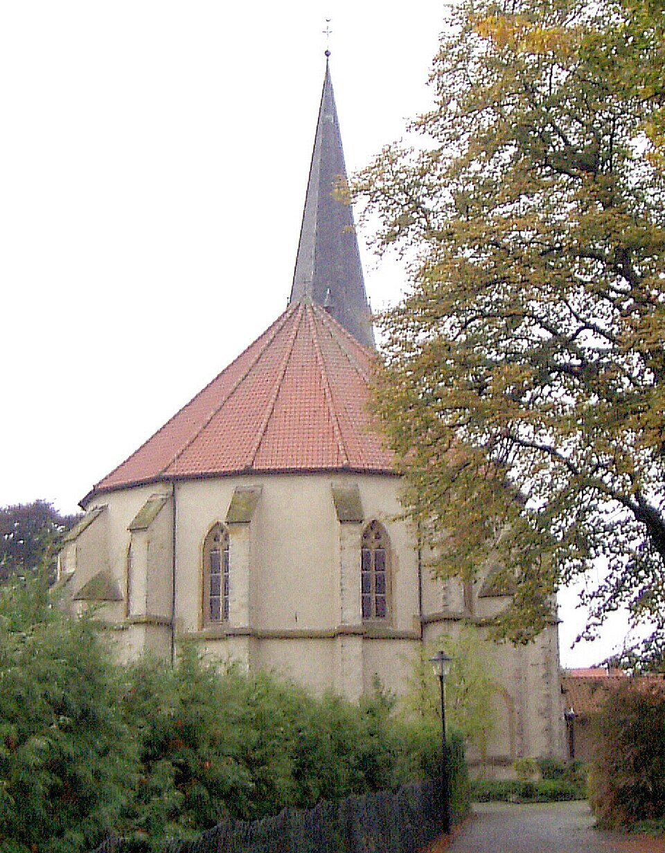 Terrassendach-Fachbetriebe in Sassenberg: Füchtorf, katholische Kirche – Foto: Rauenstein Terrassendach-Fachbetriebe in Sassenberg: Füchtorf, katholische Kirche