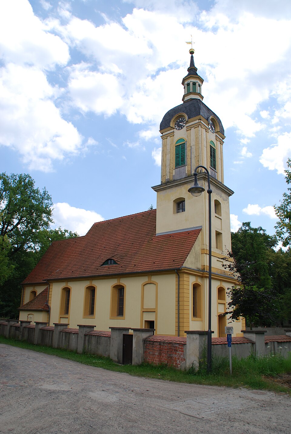 Terrassendach-Fachbetriebe in Schöneiche: Schlosskirche – Foto: Marcus Cyron Terrassendach-Fachbetriebe in Schöneiche: Schlosskirche