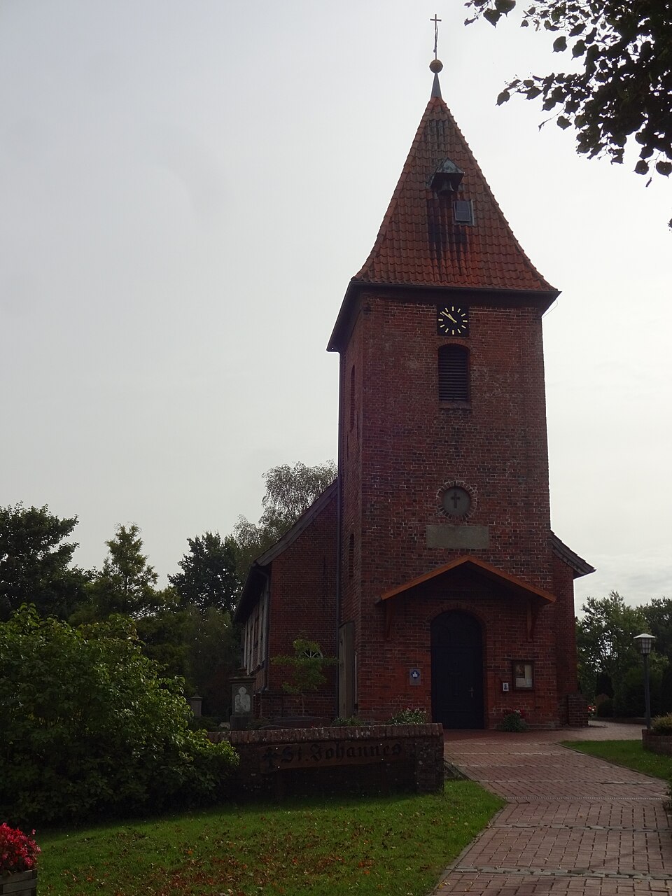 Terrassendach-Fachbetriebe in Schwanewede: Kirche – Foto: ClausNe Terrassendach-Fachbetriebe in Schwanewede: Kirche