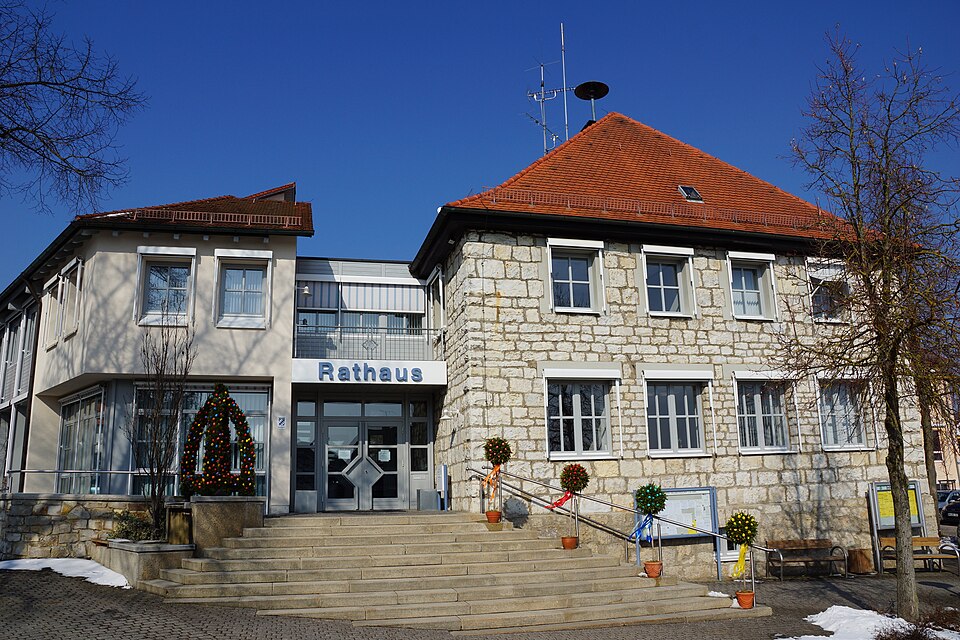 Terrassendach-Fachbetriebe in Seubersdorf: Rathaus – Foto: DALIBRI Terrassendach-Fachbetriebe in Seubersdorf: Rathaus