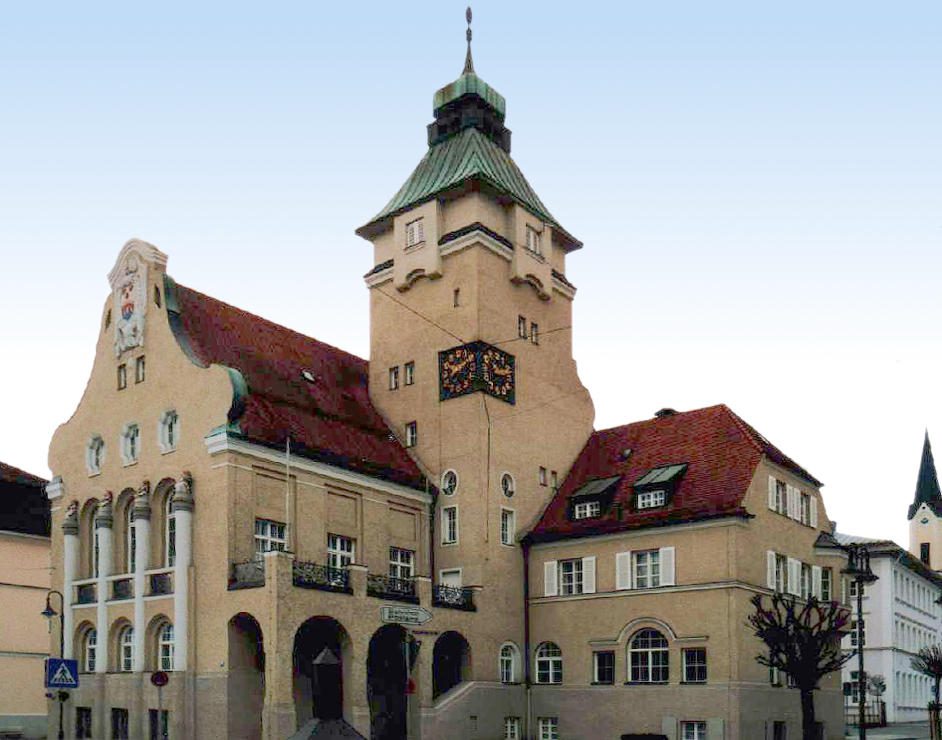 Terrassendach-Fachbetriebe in Simbach am Inn: Rathaus – Foto: Blauer elephant, wolpertinger, Regi51 Terrassendach-Fachbetriebe in Simbach am Inn: Rathaus