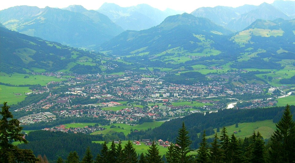 Terrassendach-Fachbetriebe in Sonthofen: Stadtansicht – Foto: Lokilech Terrassendach-Fachbetriebe in Sonthofen: Stadtansicht