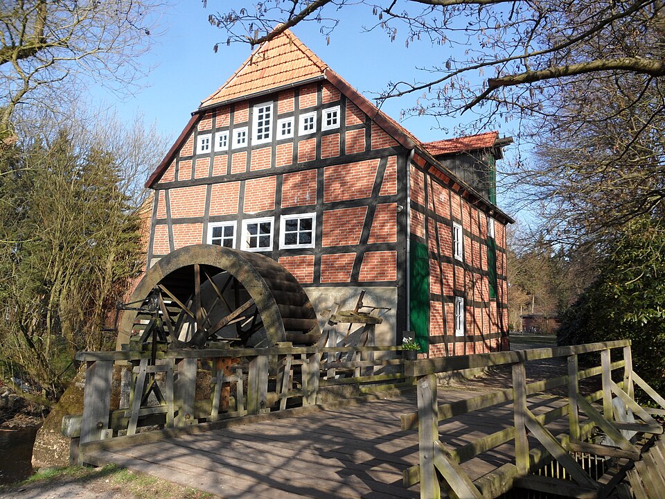 Terrassendach-Fachbetriebe in Sottrum: Wassermühle – Foto: Wusel007 Terrassendach-Fachbetriebe in Sottrum: Wassermühle