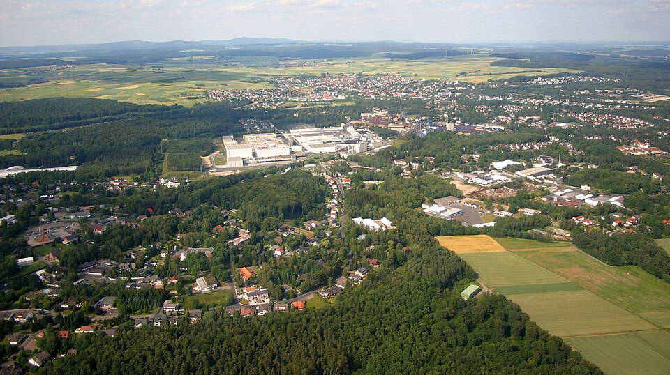 Terrassendach-Fachbetriebe in Stadtallendorf: Stadtansicht – Foto: Pazzee at German Wikipedia Terrassendach-Fachbetriebe in Stadtallendorf: Stadtansicht