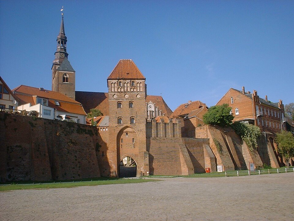 Terrassendach-Fachbetriebe in Tangermünde: Stadtansicht – Foto: Doris Antony, Berlin Terrassendach-Fachbetriebe in Tangermünde: Stadtansicht