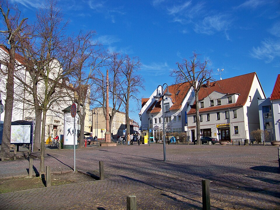 Terrassendach-Fachbetriebe in Taucha: Marktplatz – Foto: Joeb07 Terrassendach-Fachbetriebe in Taucha: Marktplatz