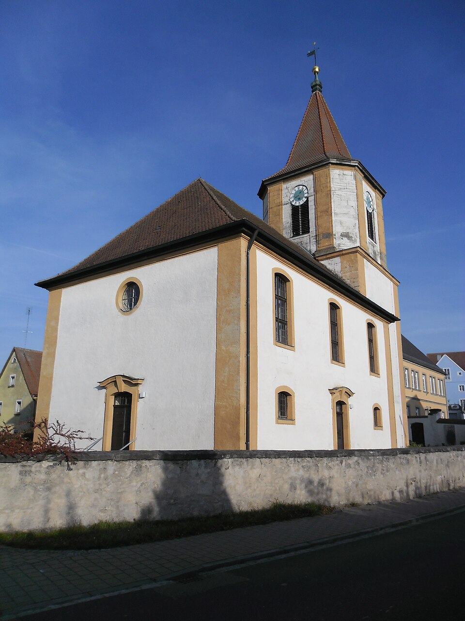 Terrassendach-Fachbetriebe in Thalmässing: Stadtansicht – Foto: Aarp65 Terrassendach-Fachbetriebe in Thalmässing: Stadtansicht
