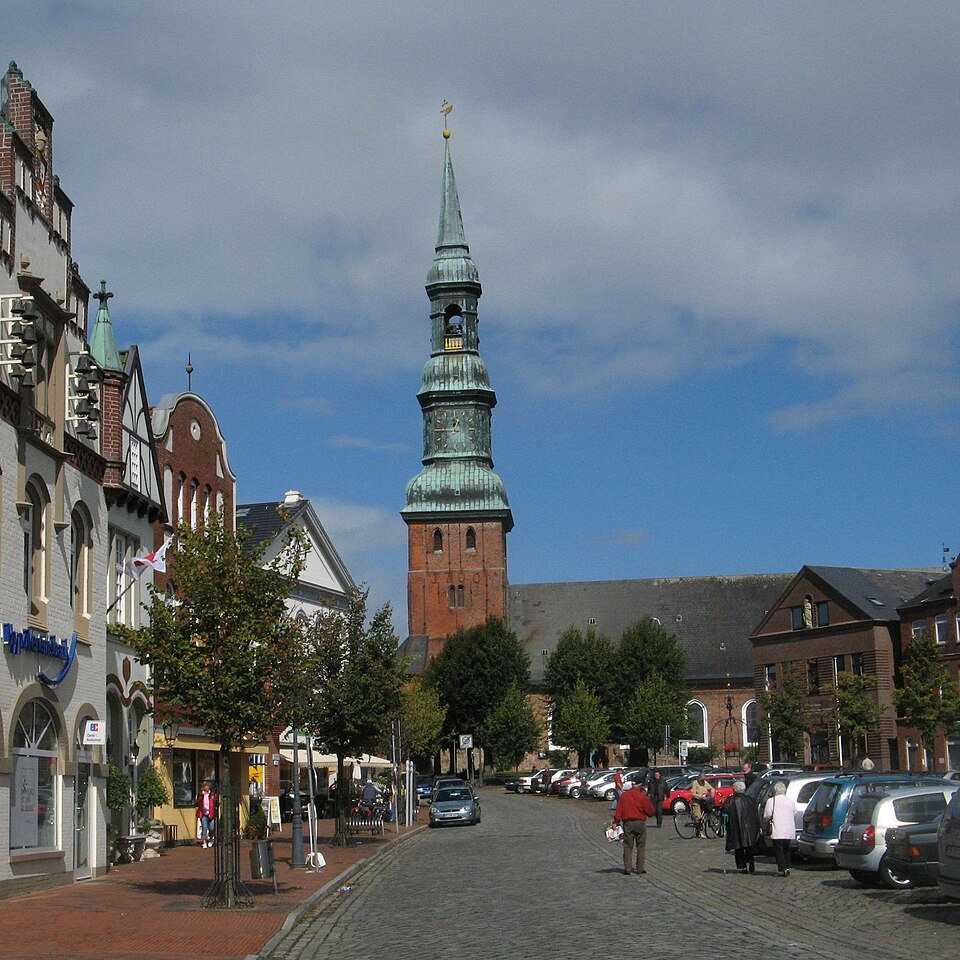 Terrassendach-Fachbetriebe in Tönning: Marktplatz – Foto: Dirk Ingo Franke Terrassendach-Fachbetriebe in Tönning: Marktplatz