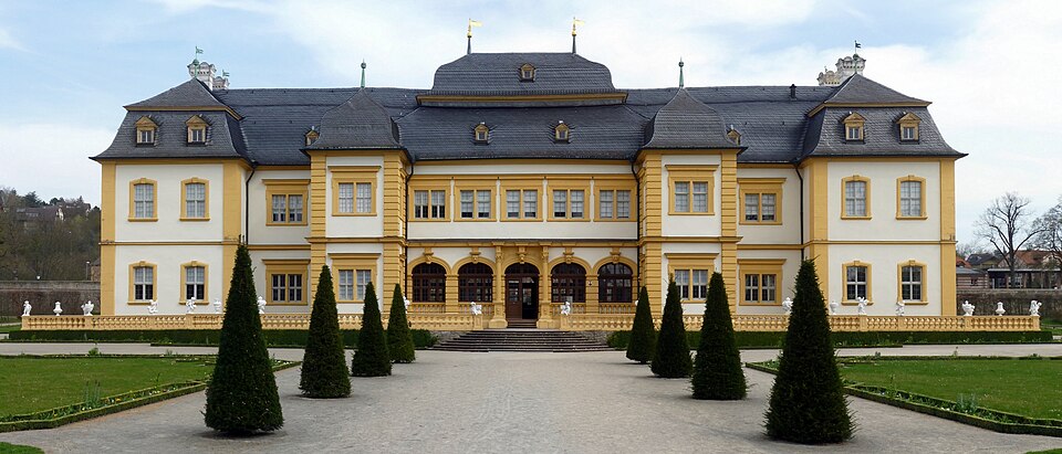 Terrassendach-Fachbetriebe in Veitshöchheim: Schloss – Foto: Rainer Lippert Terrassendach-Fachbetriebe in Veitshöchheim: Schloss