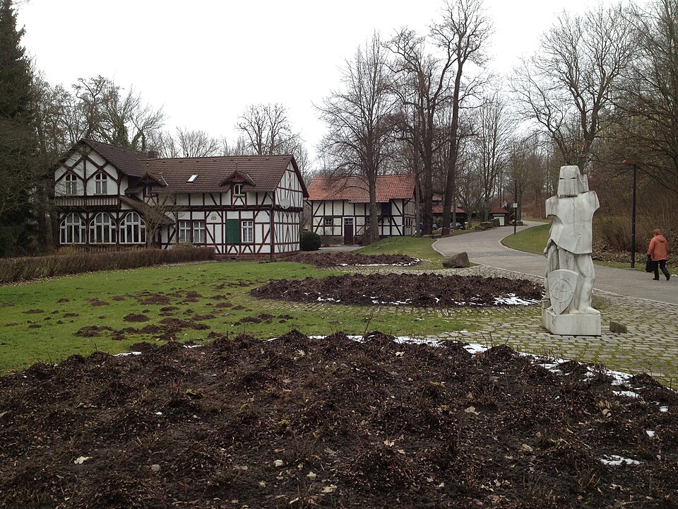 Terrassendach-Fachbetriebe in Vellmar: Alte Mühle Ahnepark – Foto: Feuermond16 Terrassendach-Fachbetriebe in Vellmar: Alte Mühle Ahnepark