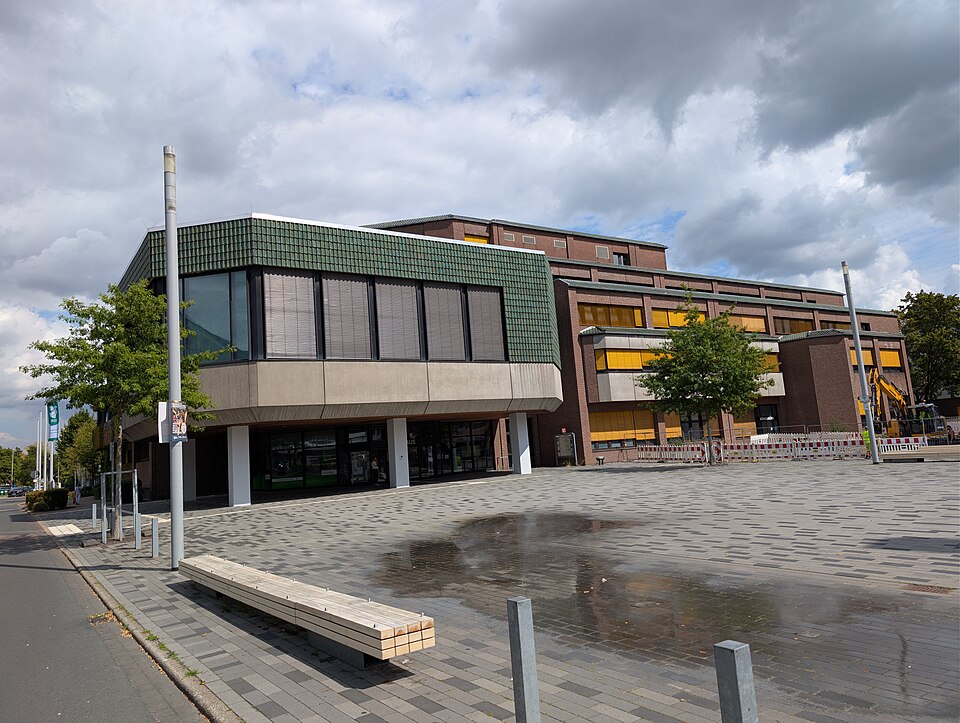 Terrassendach-Fachbetriebe in Voerde (Niederrhein): Rathaus