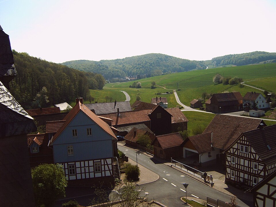 Terrassendach-Fachbetriebe in Waldkappel: Stadtansicht – Foto: Kodronchris Terrassendach-Fachbetriebe in Waldkappel: Stadtansicht