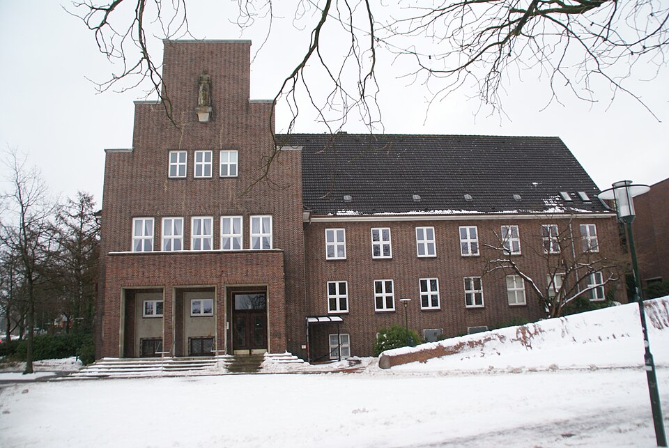 Terrassendach-Fachbetriebe in Wedel: Rathaus – Foto: flamenc Terrassendach-Fachbetriebe in Wedel: Rathaus