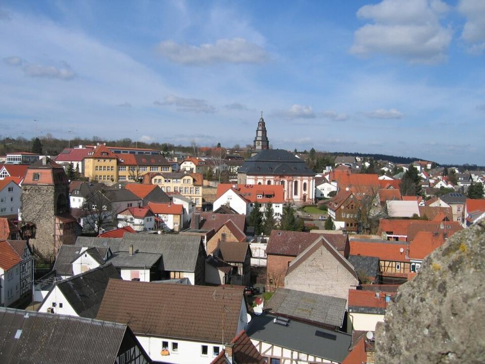 Terrassendach-Fachbetriebe in Wölfersheim: Blick vom weißen Turm – Foto: Nils E Terrassendach-Fachbetriebe in Wölfersheim: Blick vom weißen Turm
