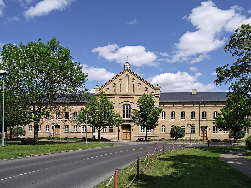 Terrassendach-Fachbetriebe in Wriezen: Rathaus – Foto: Oberlausitzerin64 Terrassendach-Fachbetriebe in Wriezen: Rathaus