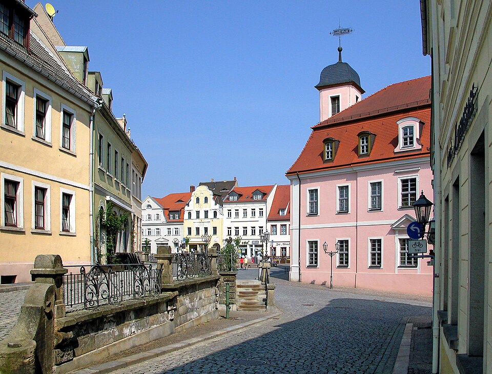 Terrassendach-Fachbetriebe in Wurzen: Domgasse Markt Rathaus – Foto: Jörg Blobelt Terrassendach-Fachbetriebe in Wurzen: Domgasse Markt Rathaus