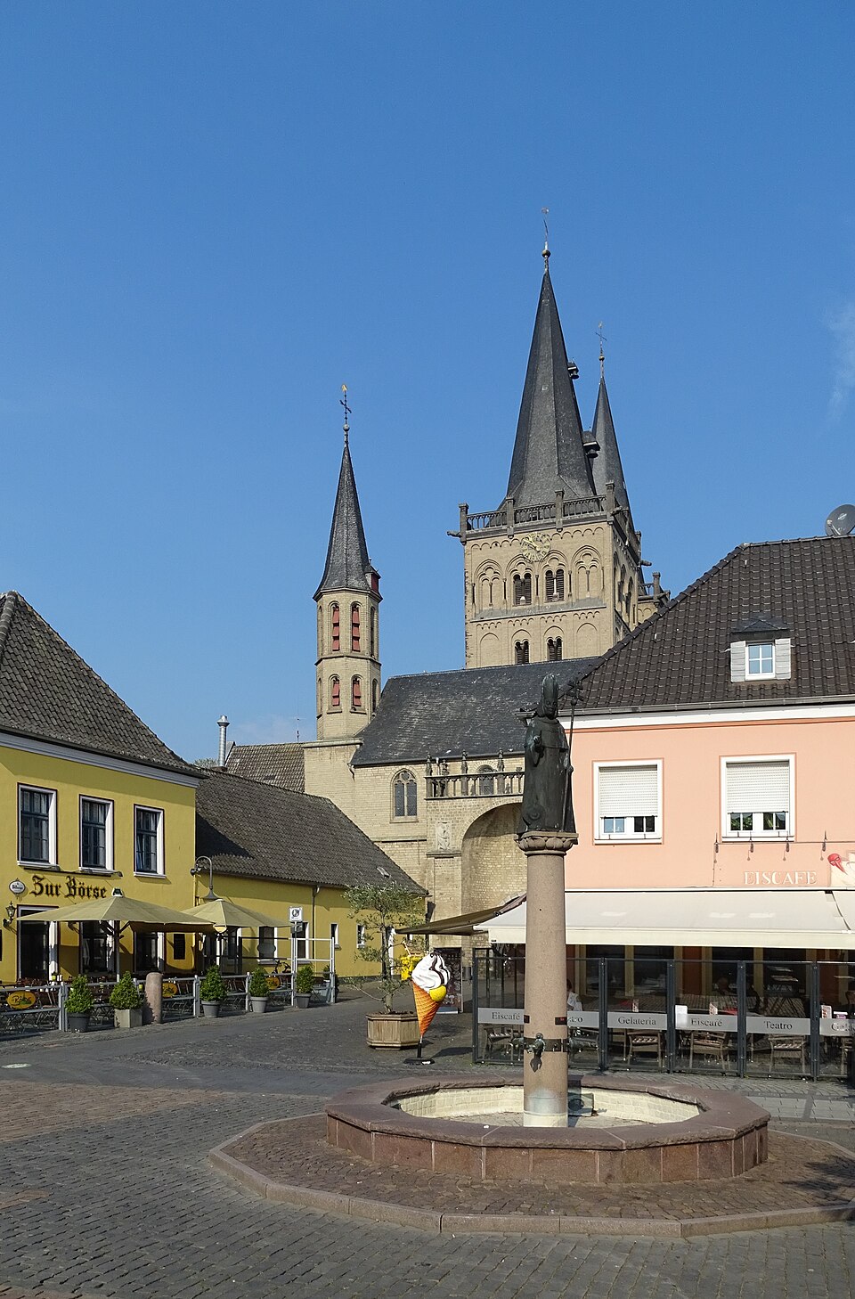Terrassendach-Fachbetriebe in Xanten: Markt Norbertbrunnen