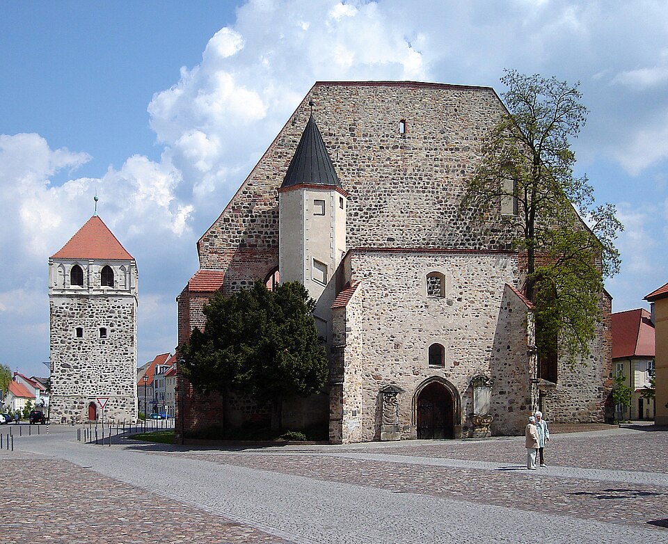 Terrassendach-Fachbetriebe in Zerbst: Bartholomäikirche – Foto: mazbln Terrassendach-Fachbetriebe in Zerbst: Bartholomäikirche