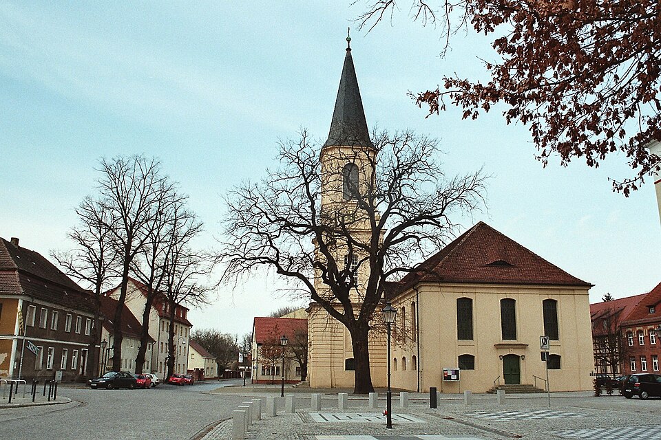 Terrassendach-Fachbetriebe in Zossen: Dreifaltigkeitskirche – Foto: Dguendel Terrassendach-Fachbetriebe in Zossen: Dreifaltigkeitskirche